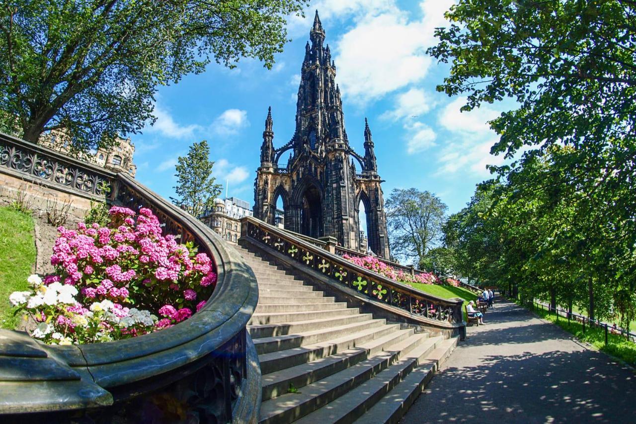 Spacious City Centre Family Room Edinburgh Eksteriør billede