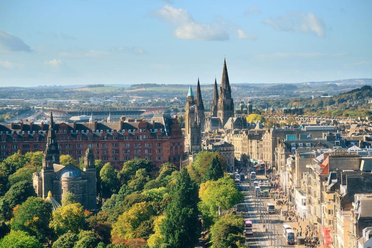 Spacious City Centre Family Room Edinburgh Eksteriør billede
